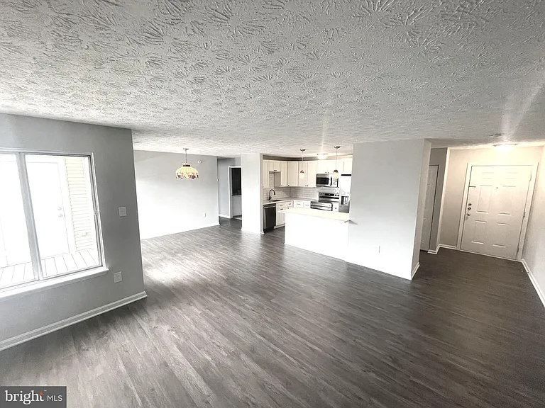 2137 Wainwright Ct #1C — Photo 20