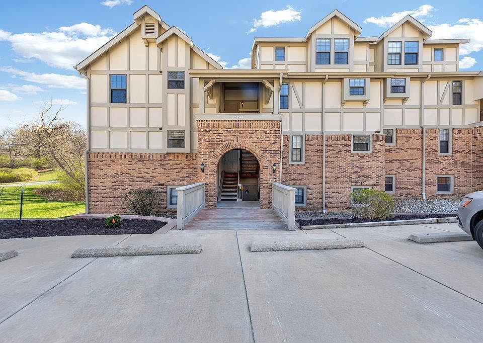 1st image of 2244 Canyonlands Dr APT F