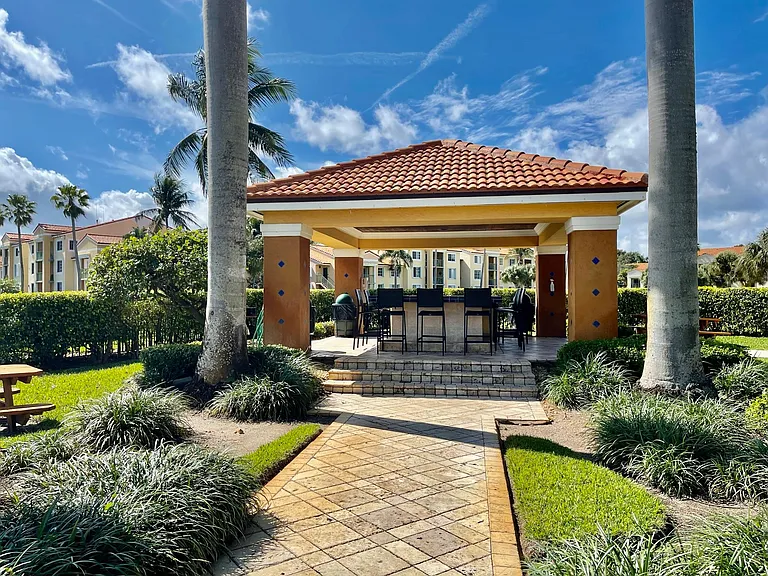 120 Yacht Club Way #305 — Photo 31