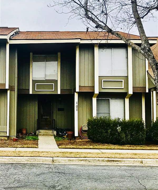 1st image of 107 Stoneridge Dr