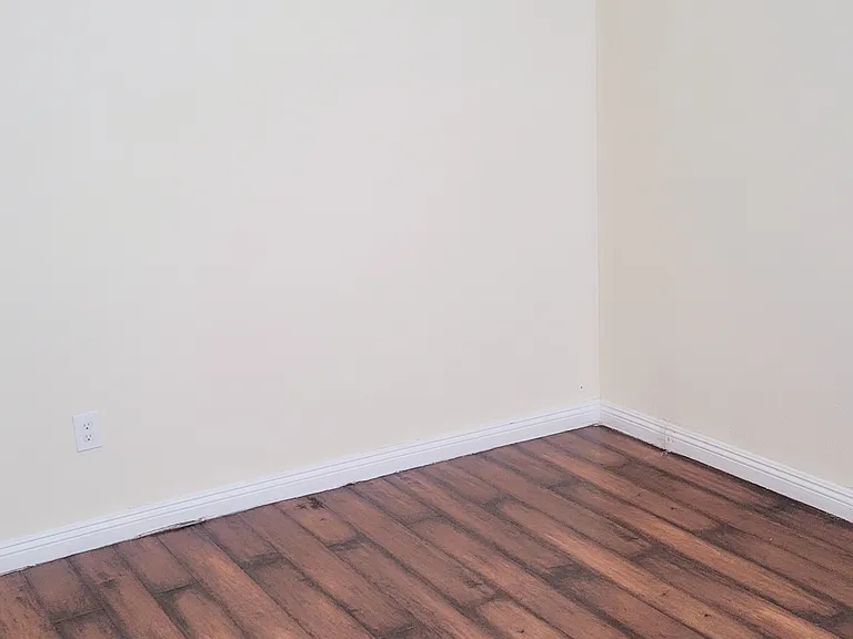 7858 Seville Ave — Photo 16