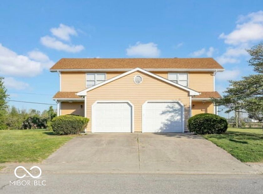 1st image of 616-618 Hillcrest Cir