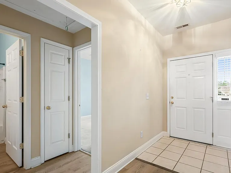 1508 Honeybee Ln — Photo 3