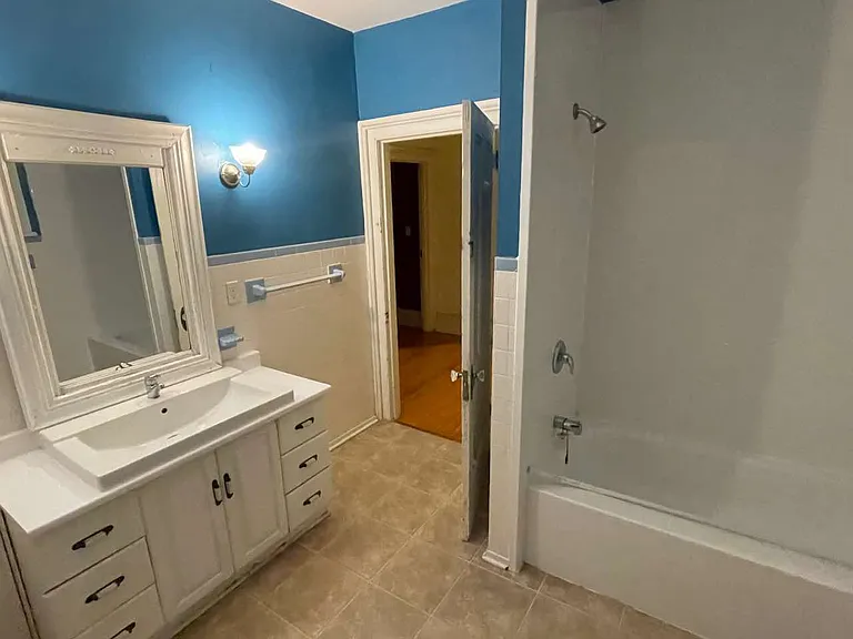 167 King St E #3 — Photo 9