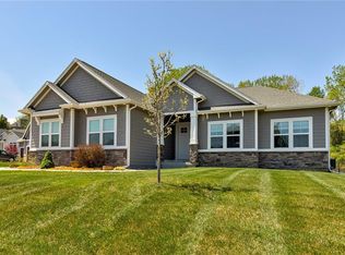 6308 Sudbury Ct, Johnston, IA 50131
