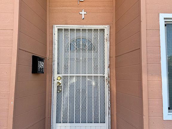 4th image of 805 S Tays St
