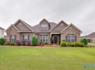 3024 Ginn Point Rd, Owens Cross Roads, AL 35763