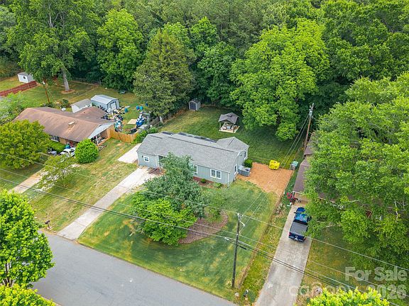 4th image of 245 Mellon Rd