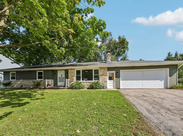 715 Collins Rd, Jefferson, WI 53549
