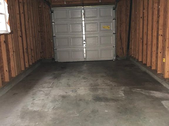 4th image of 9045 Maple Grove Dr