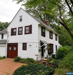 3 Bolton Place, Fair Lawn, NJ, 07410