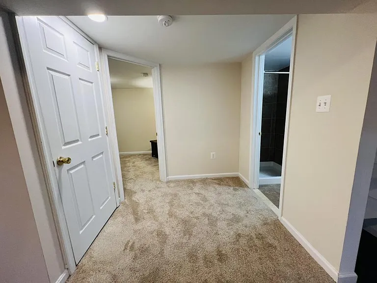 302 Park Hall S — Photo 12
