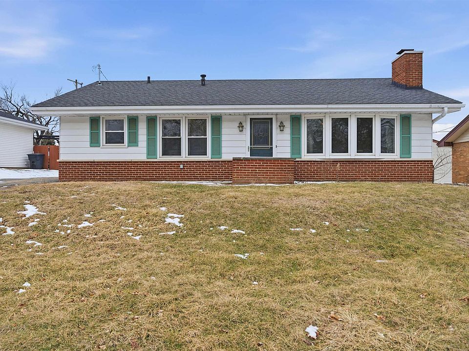 1st image of 4209 S Paramount Rd