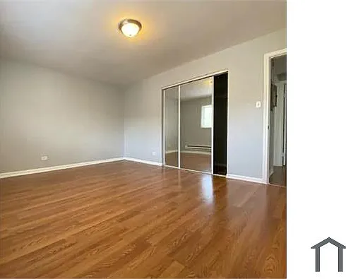 1359 E 70th St #1 — Photo 5