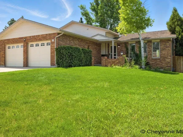 761 Rodeo Ave, Cheyenne, WY 82009