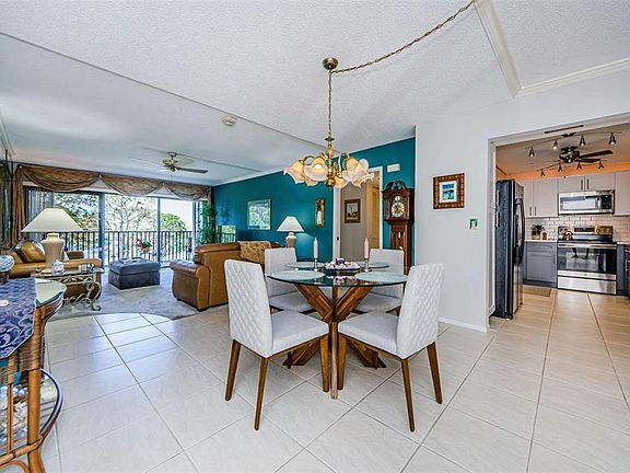 5th image of 2700 Bayshore Blvd APT 11307