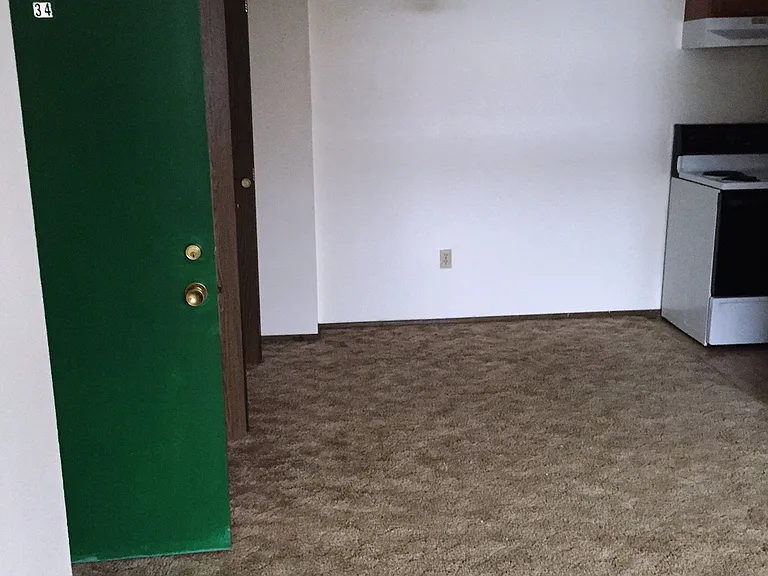 2302 Longyear Ave #13 — Photo 6
