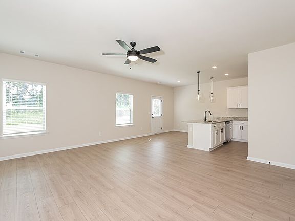 5th image of 273 Bluegill Dr