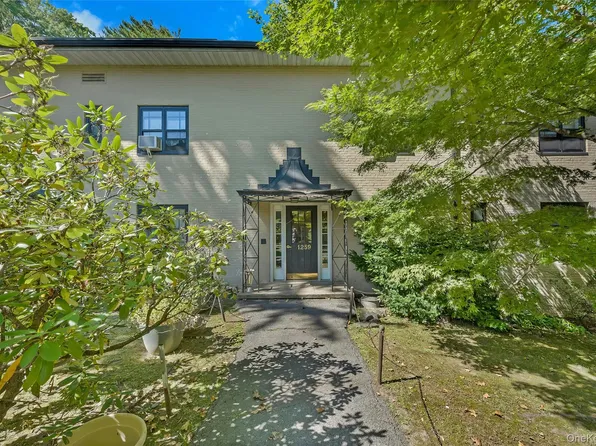 1259 California Road #2 (C23), Eastchester, NY 10709