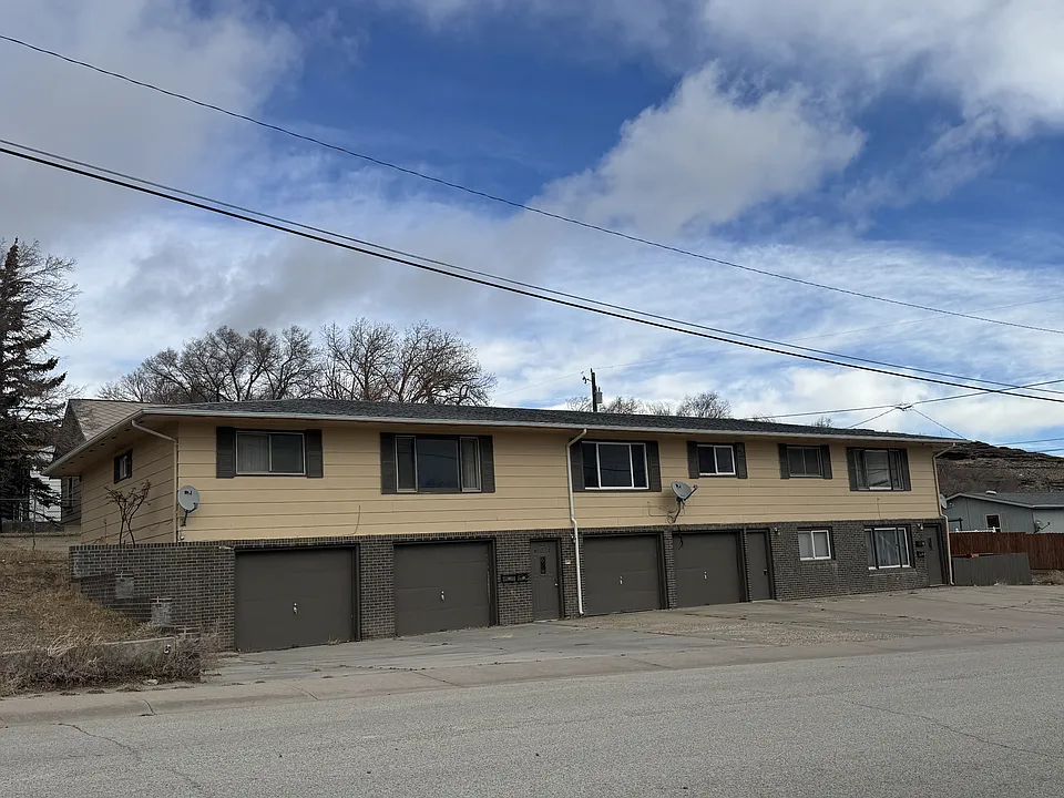 917 Alder St #1
