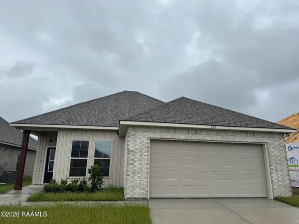 233 Tatum Ln, Youngsville, LA 70592