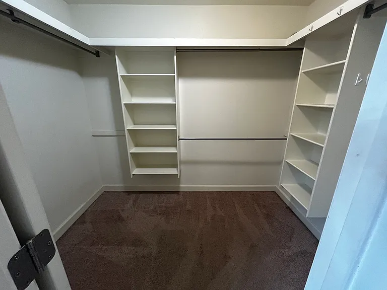 901 Greenwood Dr — Photo 10