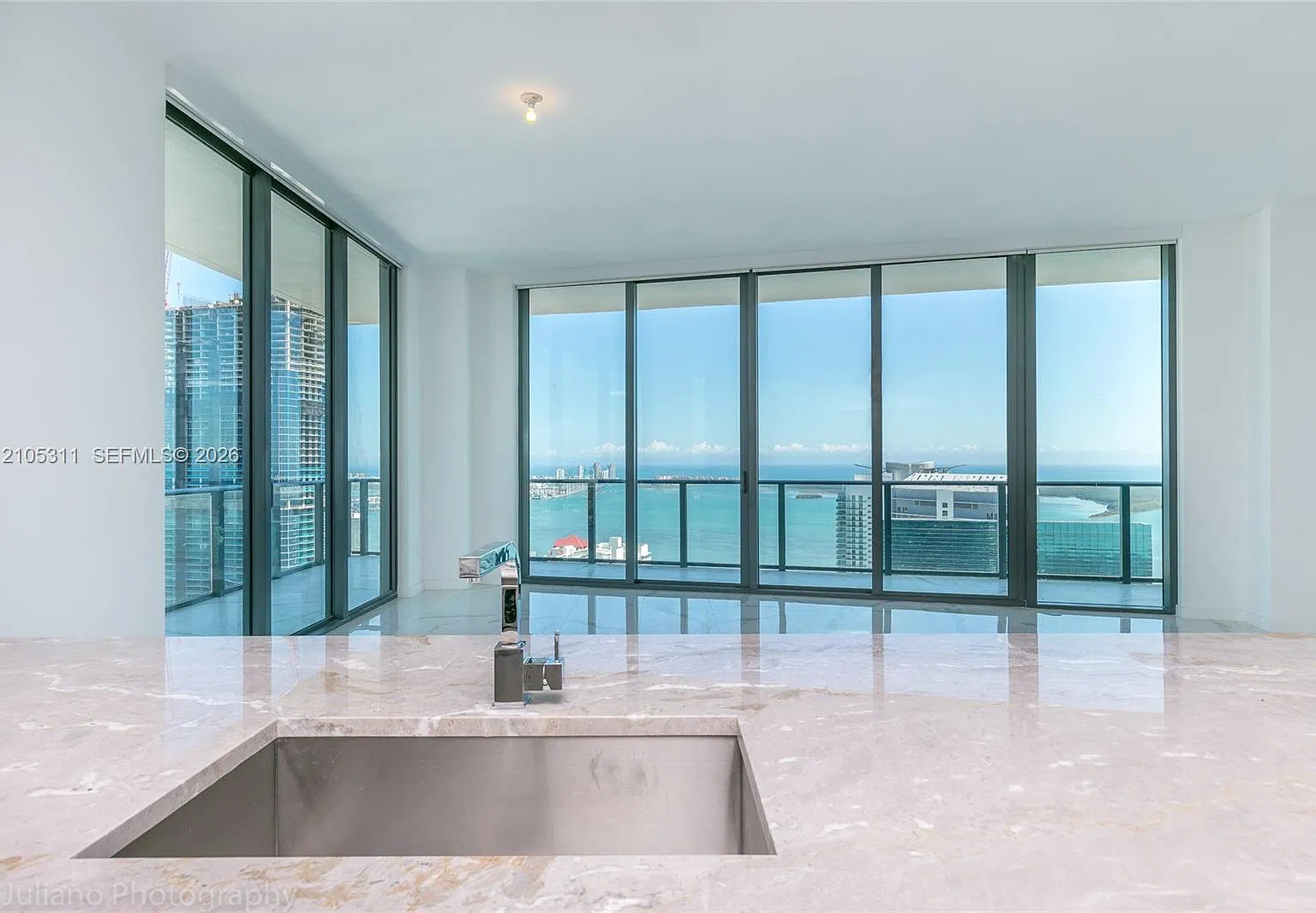 1300 S Miami Avenue Condo — Photo 2