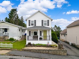 1213 Franklin St, Old Forge, PA 18518