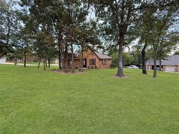 3527 Bobcat Trl, Guthrie, OK 73044