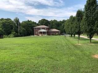 568 Luckett Ln, Milton, KY 40045
