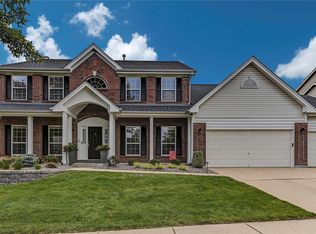 17683 Westhampton Woods Dr, Chesterfield, MO 63005