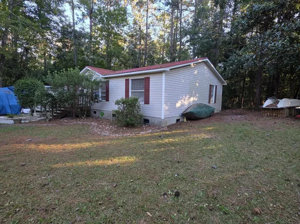 662 Bay Harbor Drive, Hampstead, NC 28443
