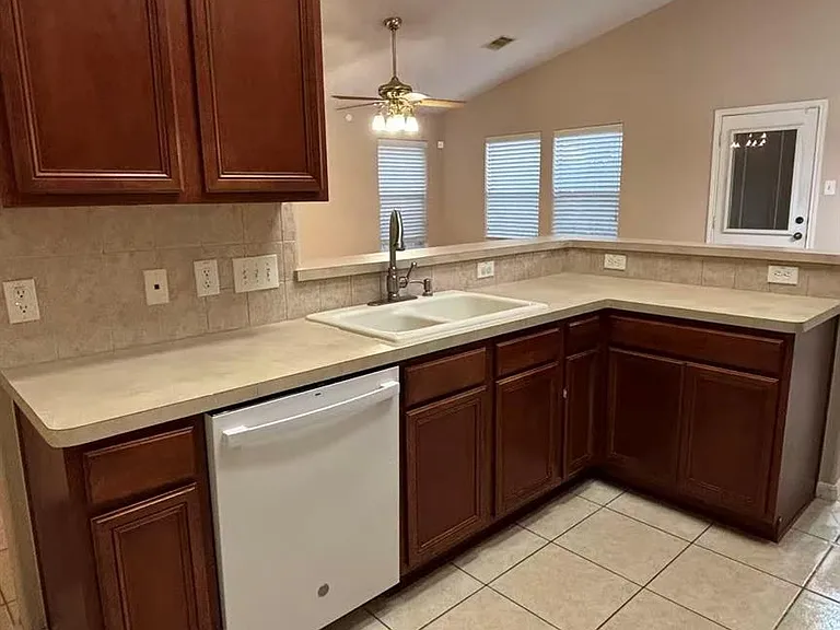 25219 Spring Iris Ln — Photo 6