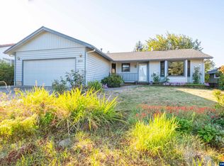 2260 Red Oak Dr S, Salem, OR