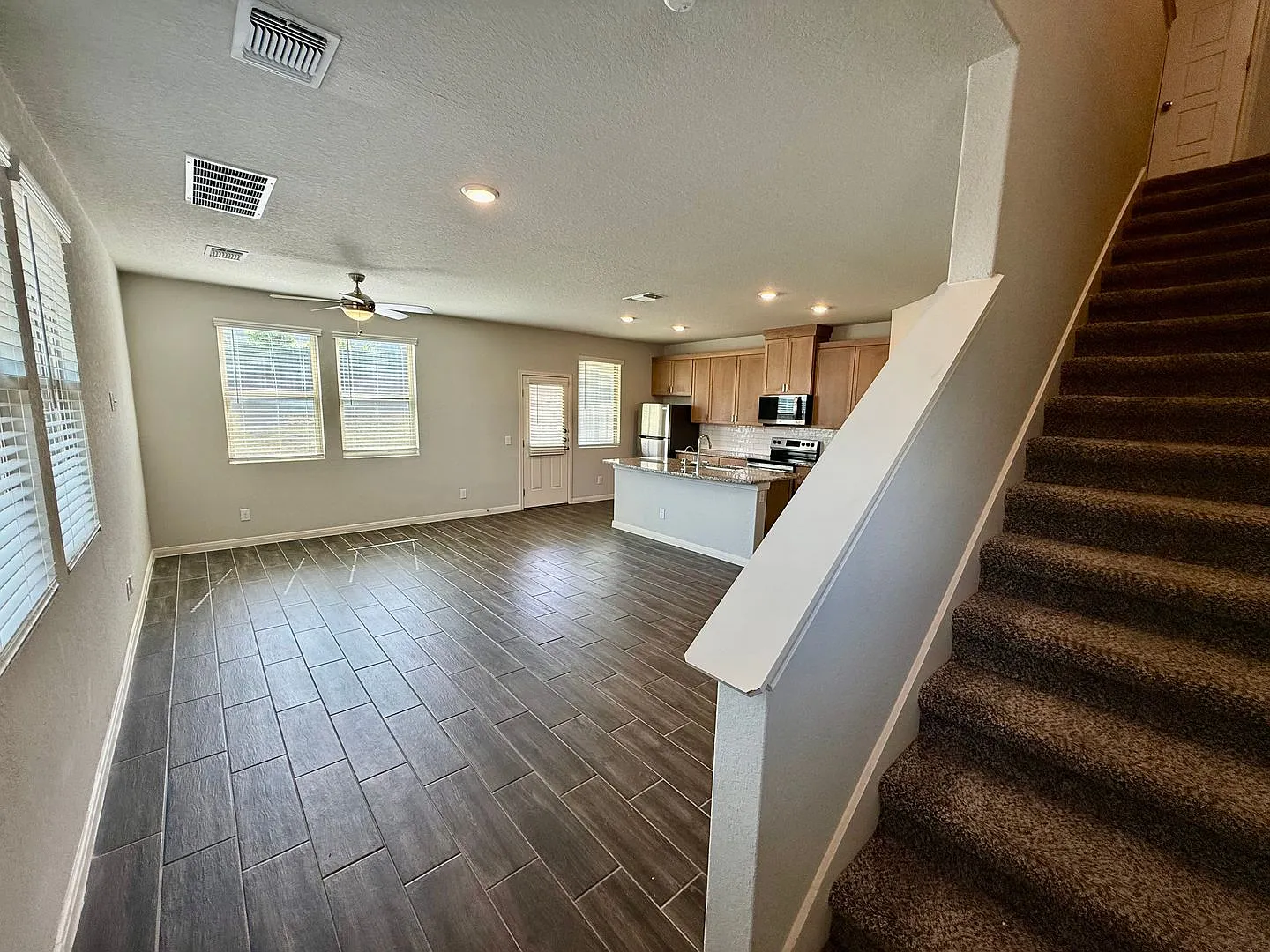 Lovely 3 bedroom/2.5 bath home in small neighborhood Sydney Cove in Cibolo. — Photo 4