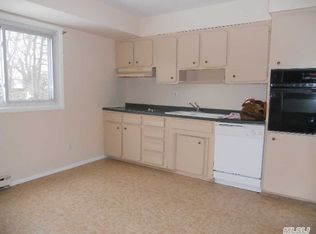 98 Broadway, Massapequa, NY 11758