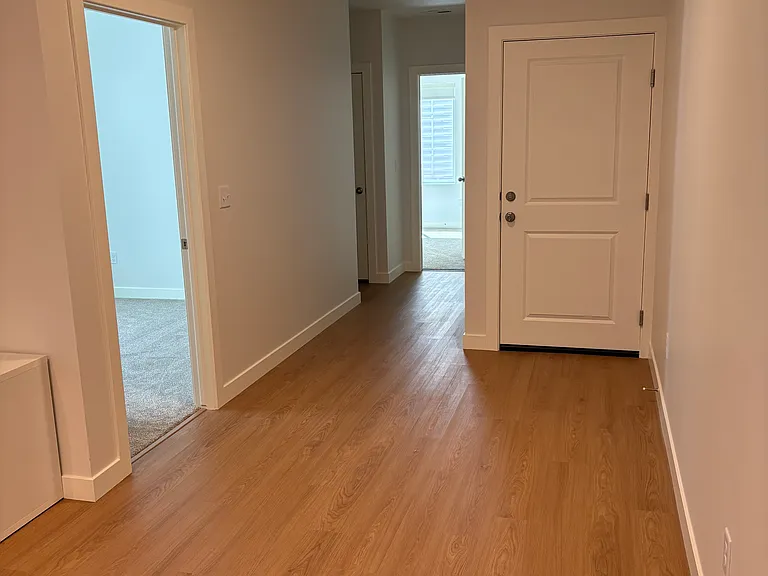 1606 W Canyon Rim Rd #B — Photo 6