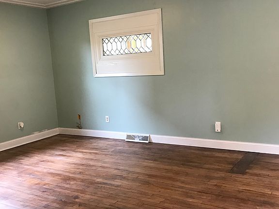 Original hardwood floors