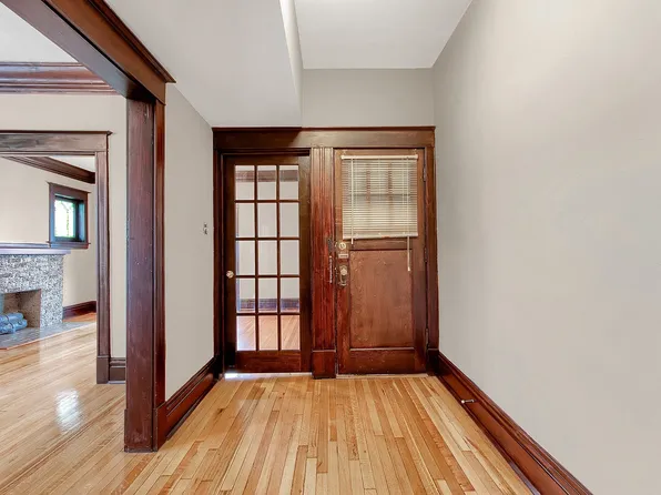 4060 Cleveland Ave APT 3W, Saint Louis, MO 63110