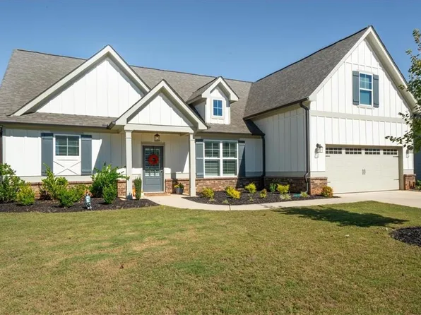 4552 Blacksmith Ln, Jefferson, GA 30549