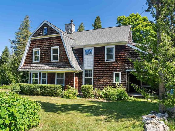 3rd image of 3923 Pine Cove Ln