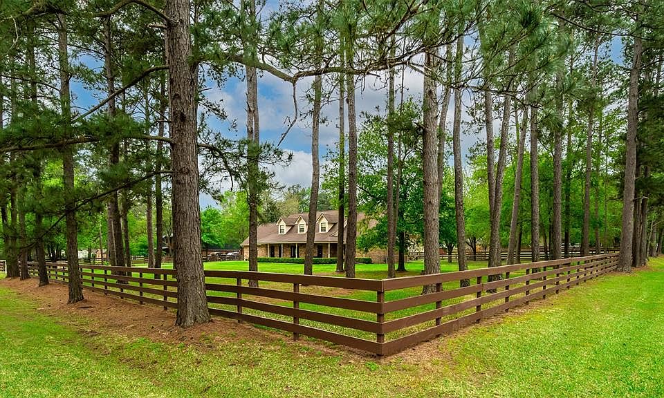 1st image of 23225 Park Ln
