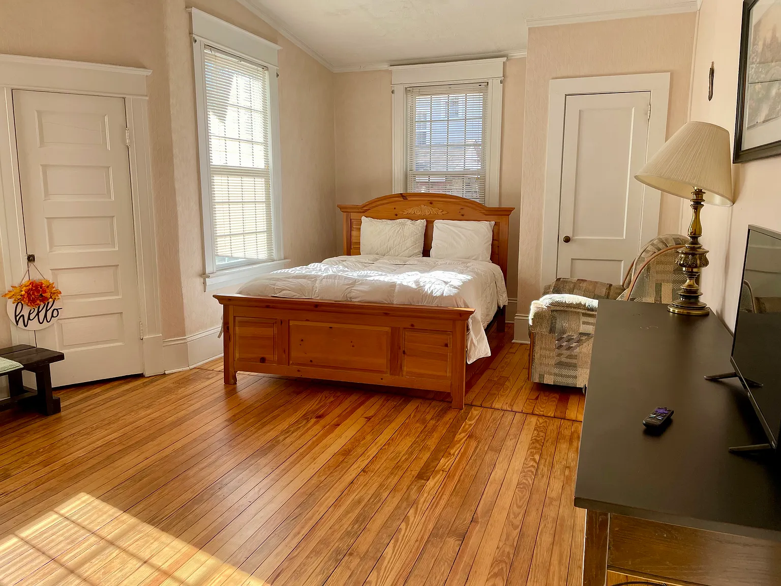 336 Villa St. Rooming House — Photo 4