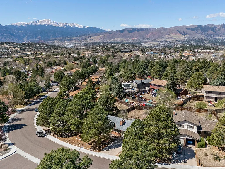 3270 Cortina Dr — Photo 26