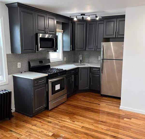 24020 Caney Rd — Photo 2