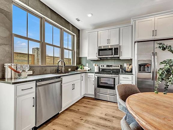 First Floor: kitchen / dining