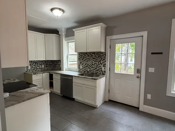55-57 4th St, Dover, NH 03820