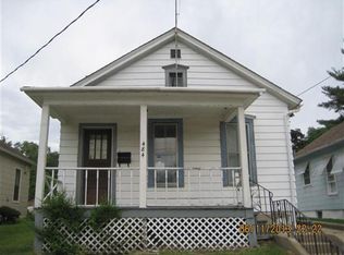 484 North St, Elgin, IL 60120