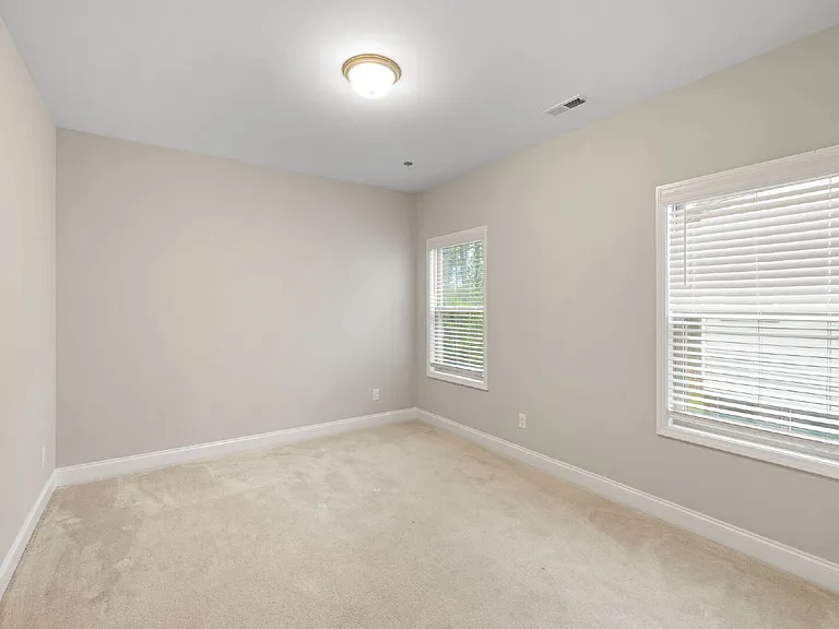 1021 Talbot Pl — Photo 21