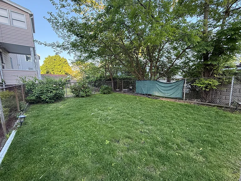 98 Putnam St #1 — Photo 19
